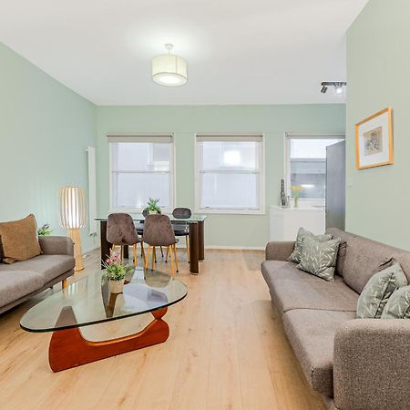 Stunning Central 2Br Flat Btw Soho & Covent Garden Londres Exterior foto