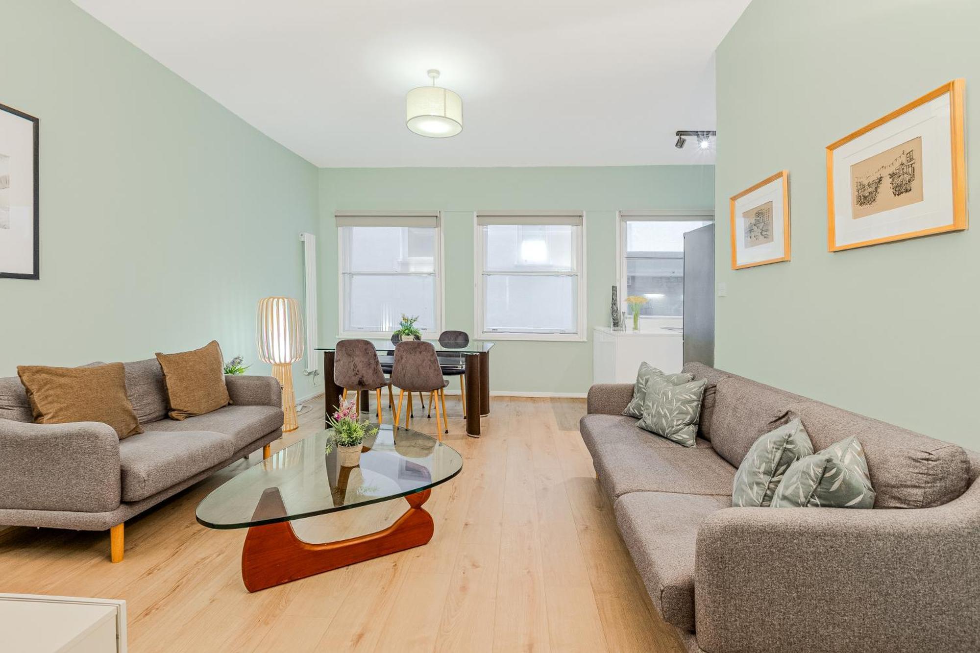 Stunning Central 2Br Flat Btw Soho & Covent Garden Londres Exterior foto