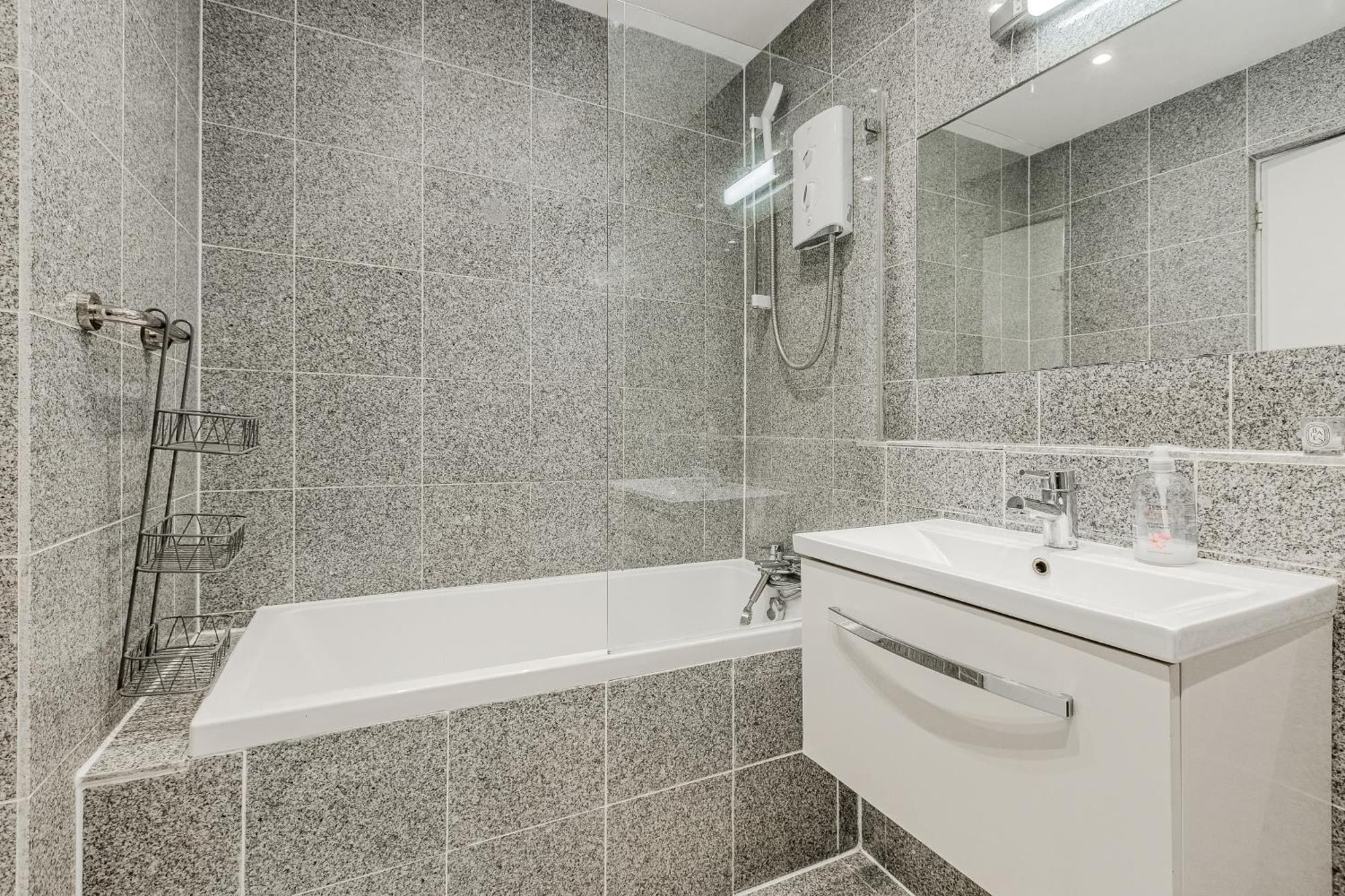 Stunning Central 2Br Flat Btw Soho & Covent Garden Londres Exterior foto