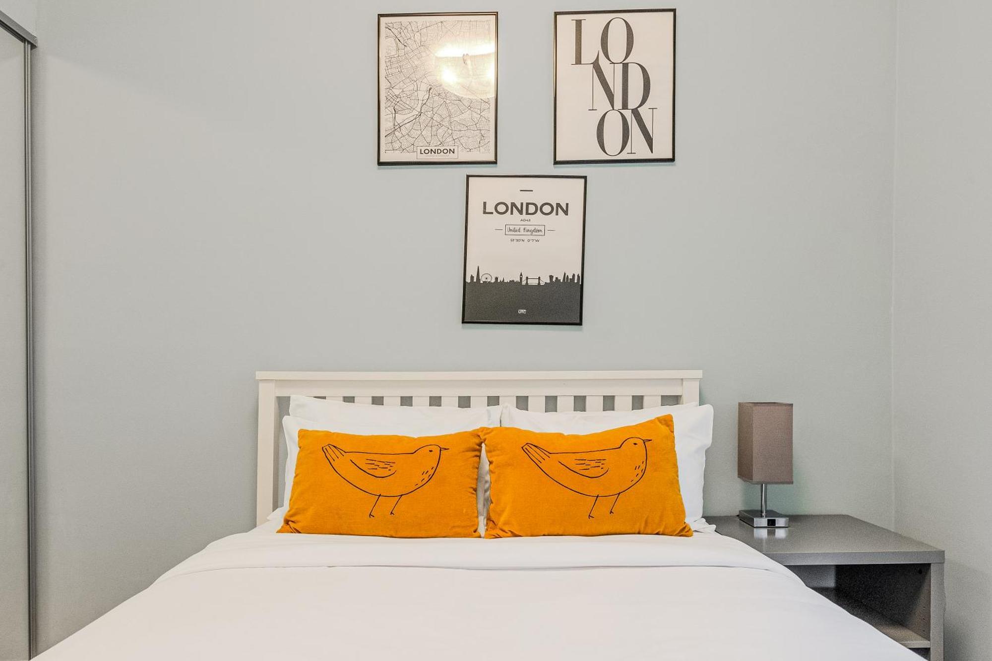 Stunning Central 2Br Flat Btw Soho & Covent Garden Londres Exterior foto
